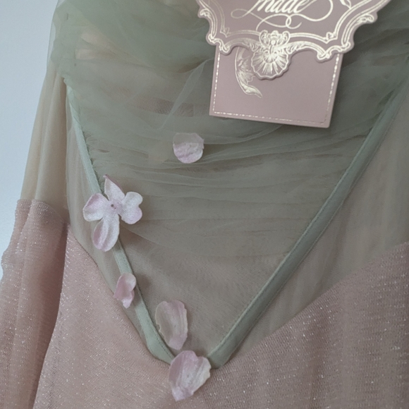 Off-Shoulder Green and Blush Tulle Draped Midi Dress - Picture 4 of 4